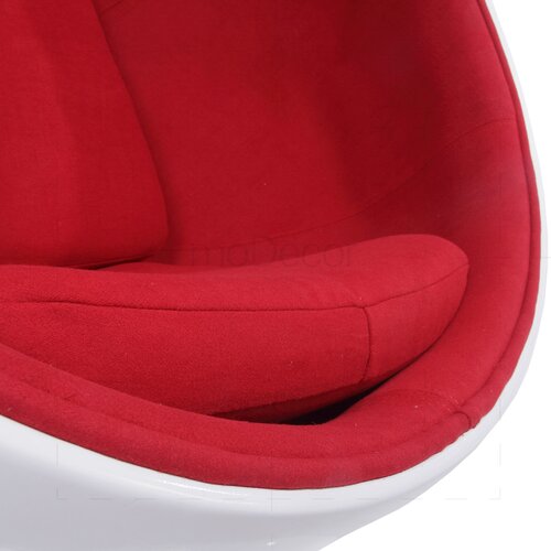 Ball Chair mit rotem Polster